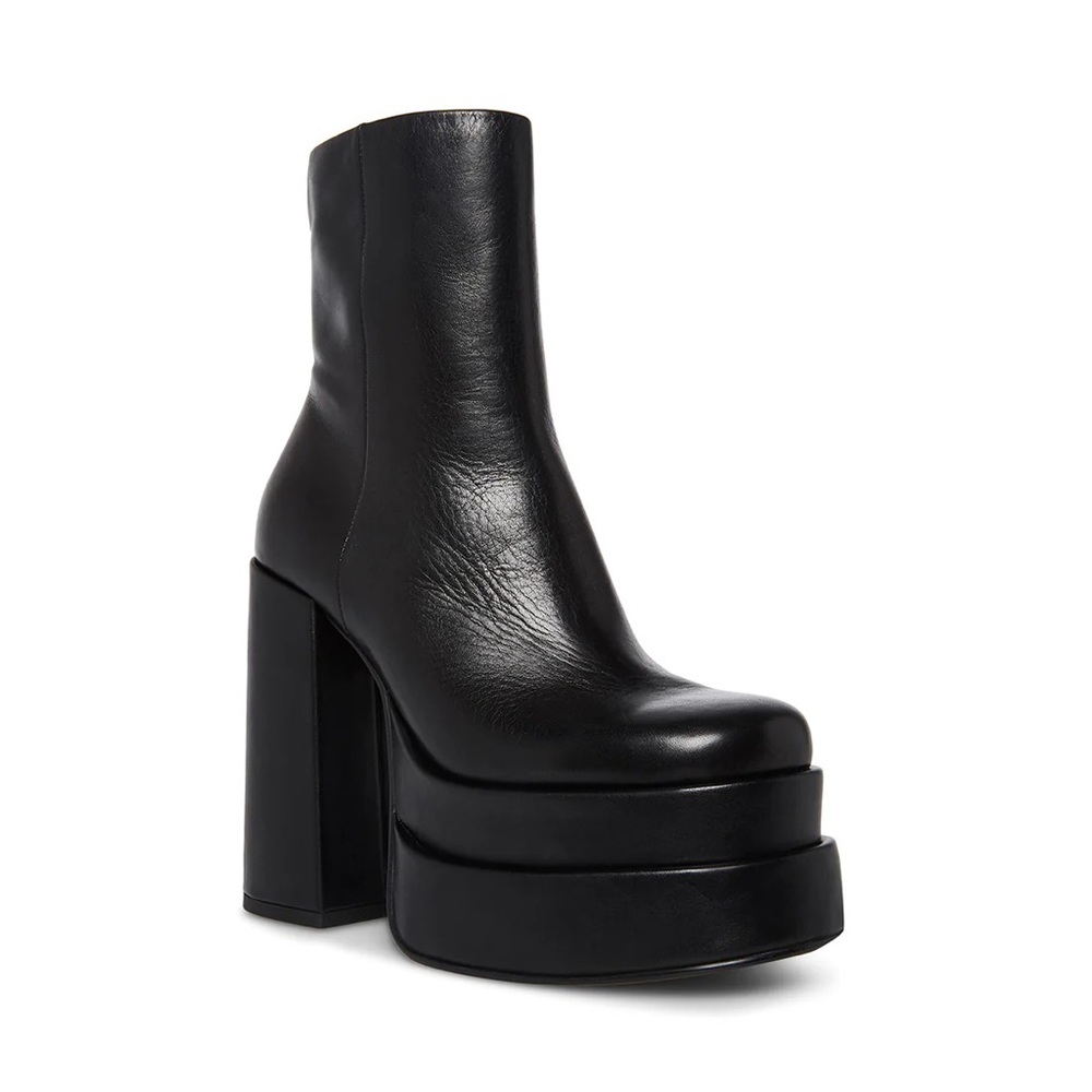 Steve Madden ‘Cobra’ Platform Ankle Bootie